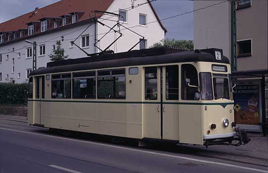 Ein typischer T57: Jena 109 in Jena Ost, 1998